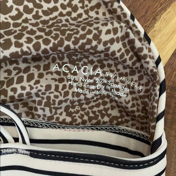 Acacia Swimwear Striped Classic Awapui top S - Picture 4 of 4